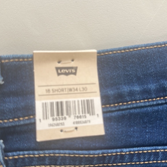 Levi's 311 shaping skinny a mid rise tummy slimming Jean 34 x 30 NWT - Picture 3 of 5